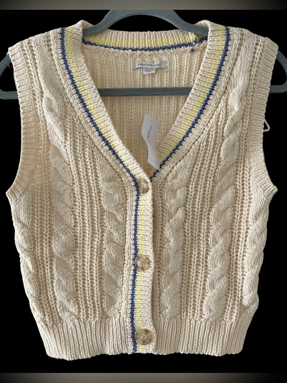 American Eagle XS Cable Knit Sweater Vest Cream Button Front Preppy NWT $49.95